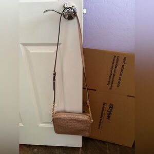 Basically brand new Michael Kors Rose Gold crossbody Bag and wallet Set
